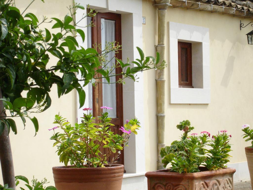 Bed and Breakfast La Suma Sumalia Noto Exterior foto