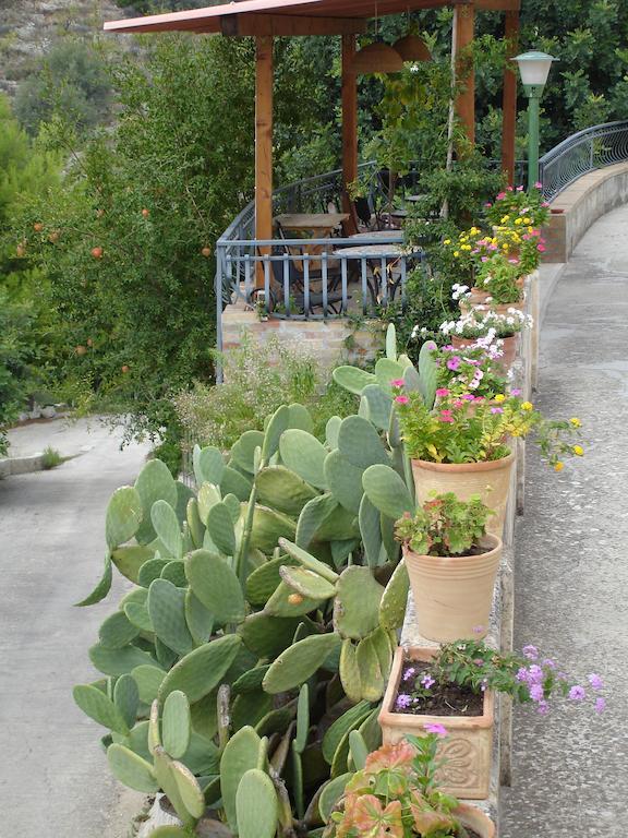 Bed and Breakfast La Suma Sumalia Noto Exterior foto