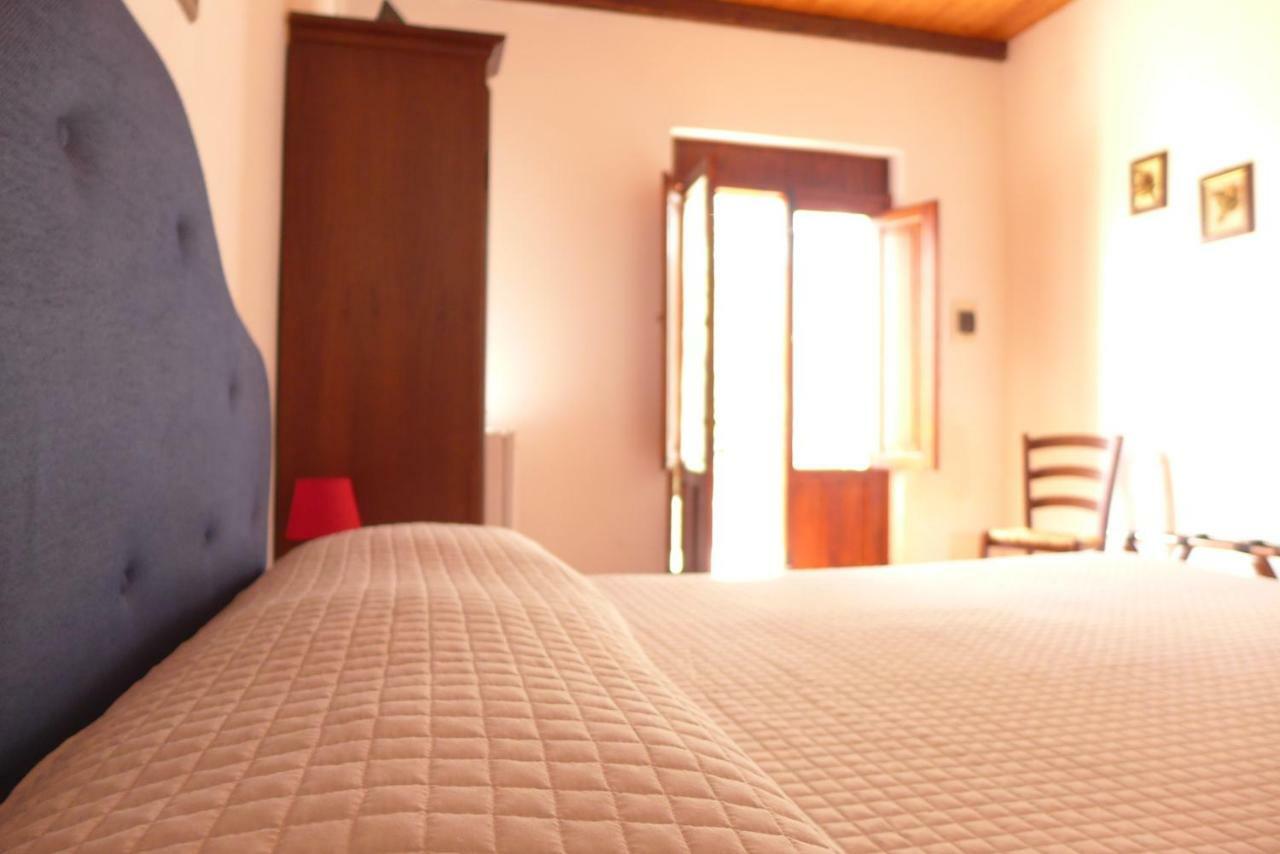 Bed and Breakfast La Suma Sumalia Noto Exterior foto